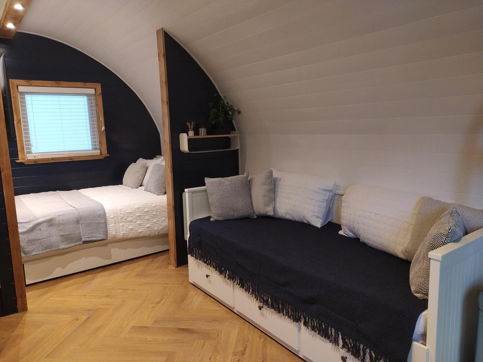 Little Peru Luxury Glamping Pods Apartment Crosshill Ngoại thất bức ảnh